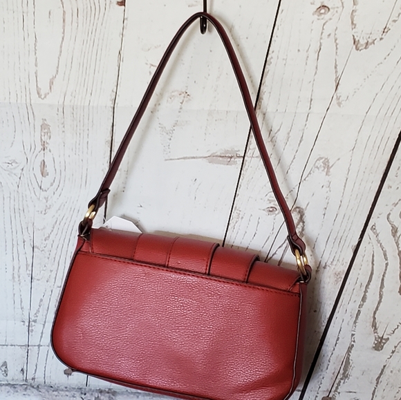 Time and Tru recycled materials vinyl hidden pocket shoulder bag red - Picture 7 of 15